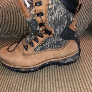 Rocky Camouflage and Beige Boots